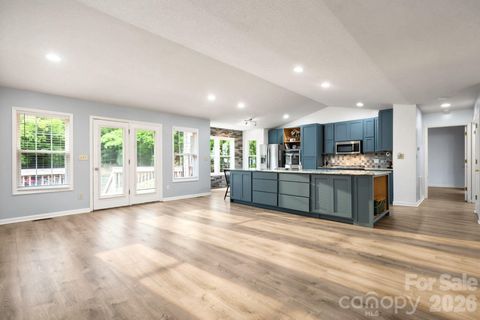 1011 Cambridge Court Lenoir NC 28645