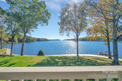 A home in Lake Toxaway