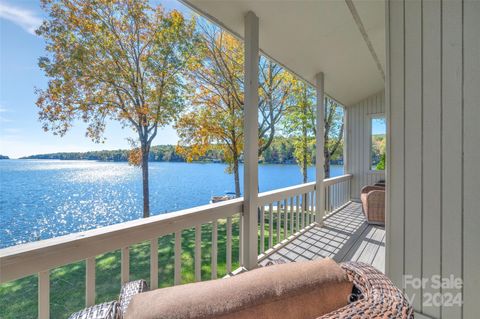 A home in Lake Toxaway