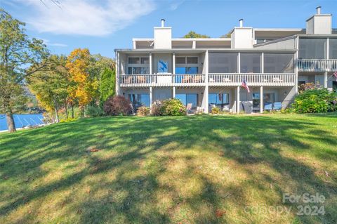 A home in Lake Toxaway