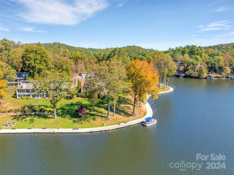 A home in Lake Toxaway