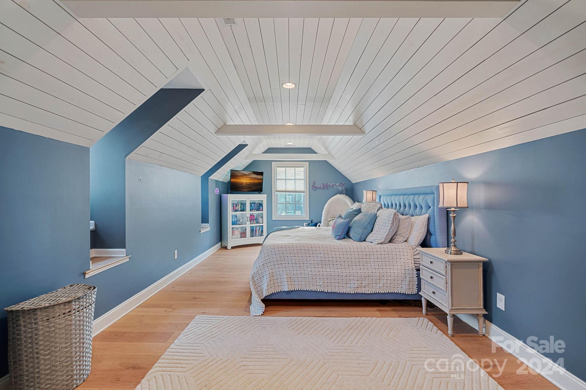 McLean - South Shore - Residential