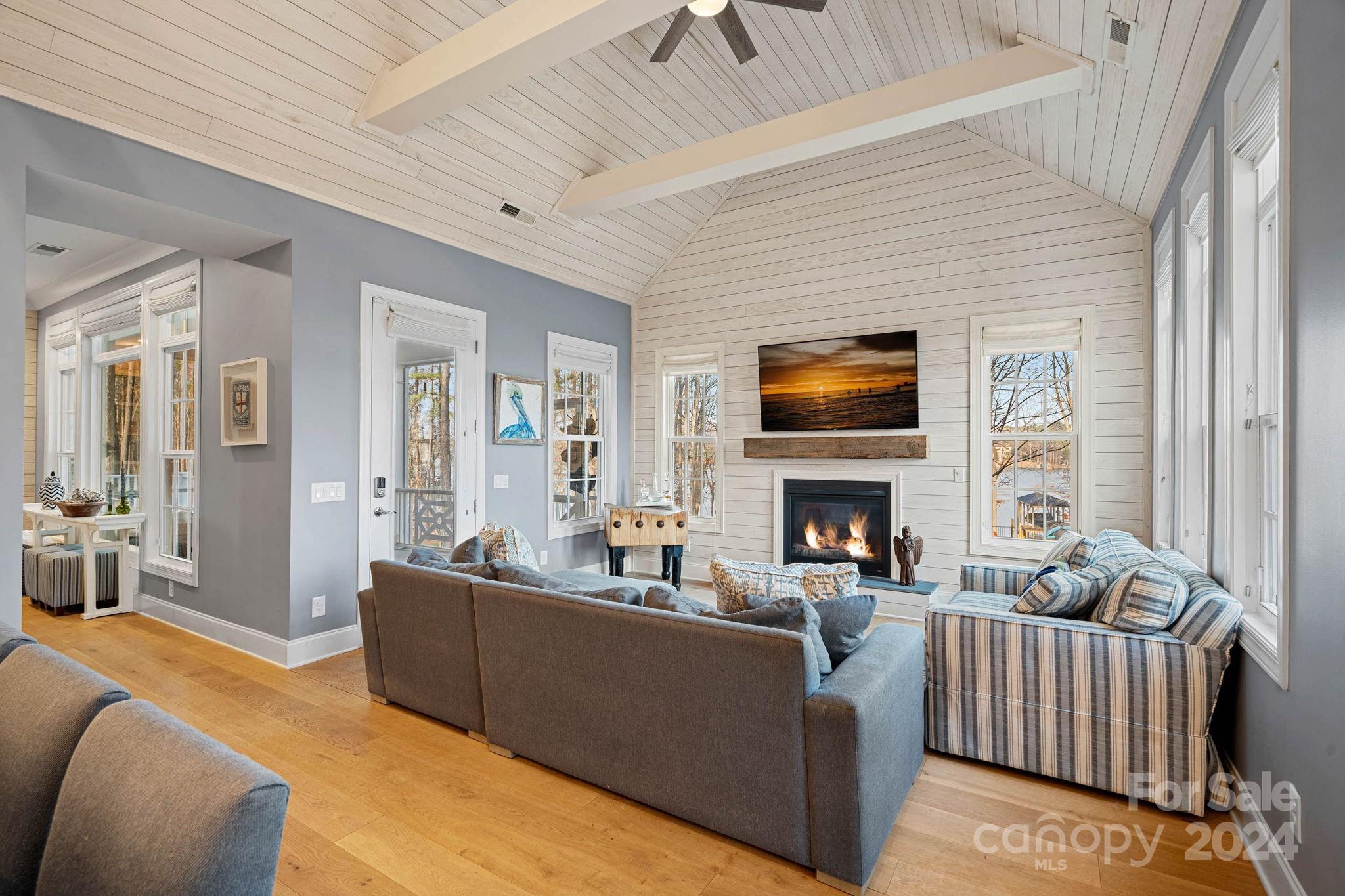 McLean - South Shore - Residential