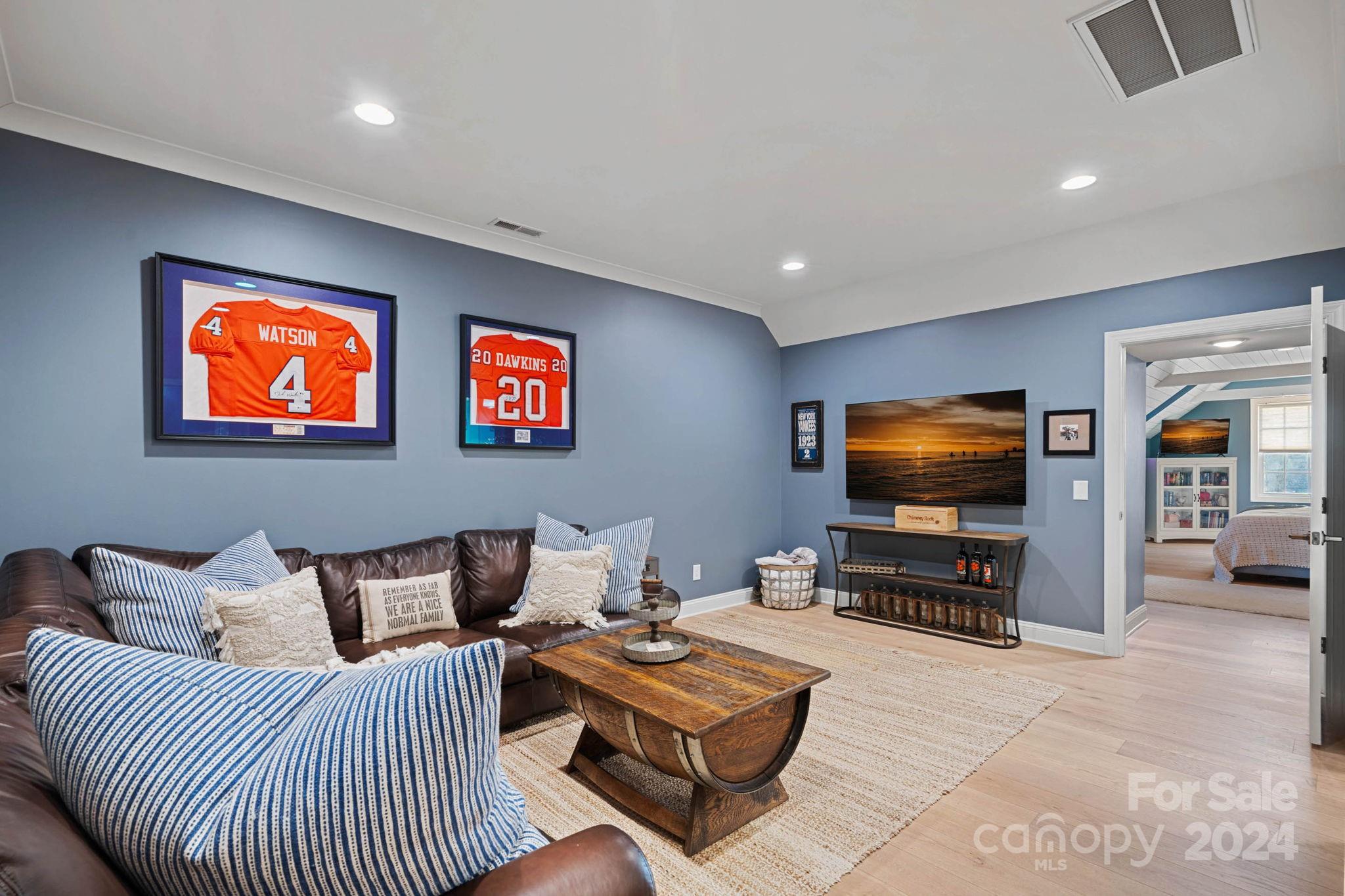 McLean - South Shore - Residential