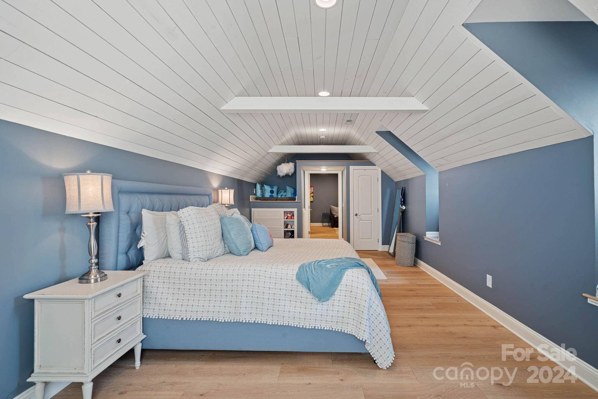 McLean - South Shore - Residential