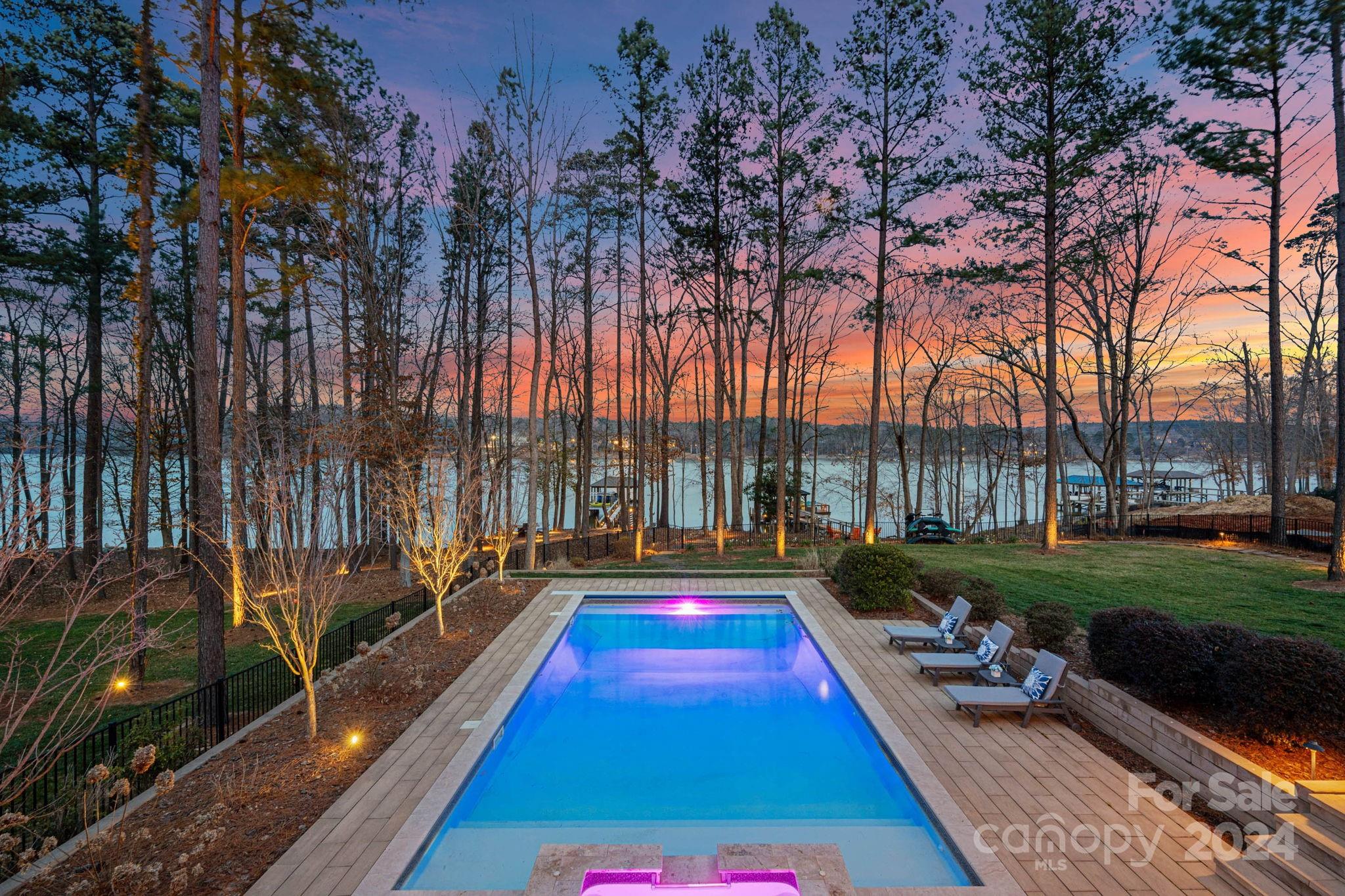 McLean - South Shore - Residential