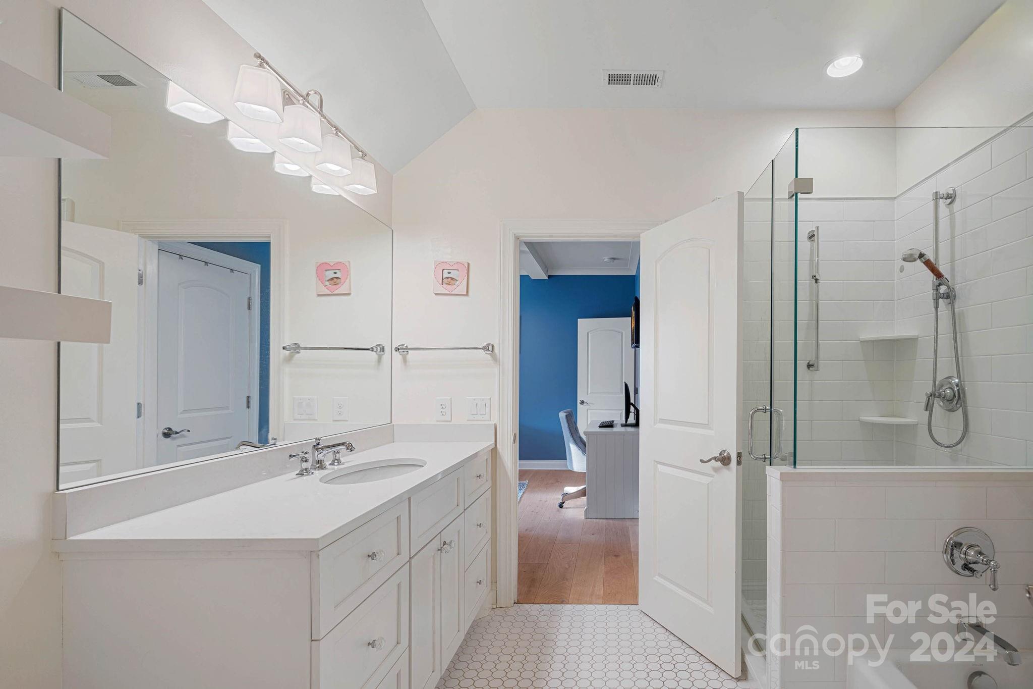 McLean - South Shore - Residential