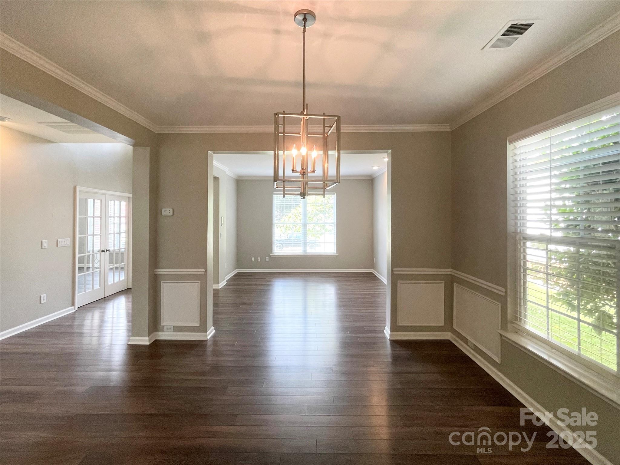 2834 Ritz Lane