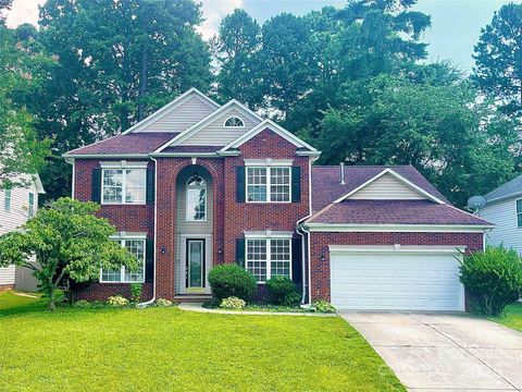 Photo of 2834 Ritz Lane, Matthews, NC 28105 (MLS # 4278629)