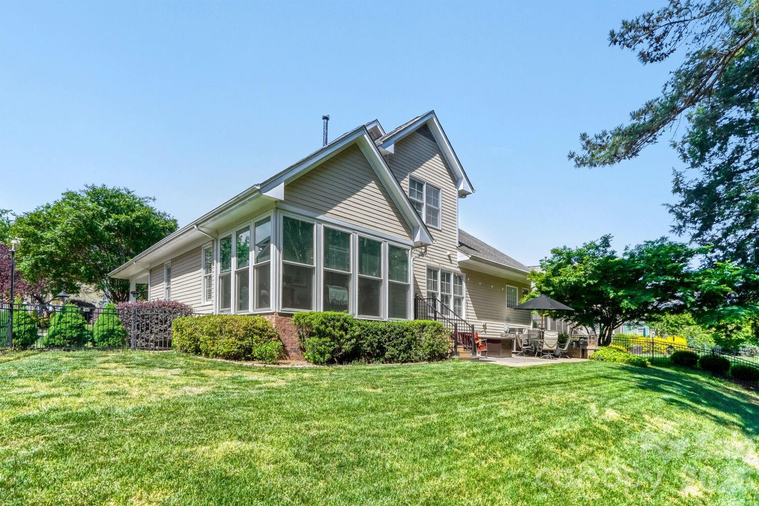 Davidson Pointe - Residential