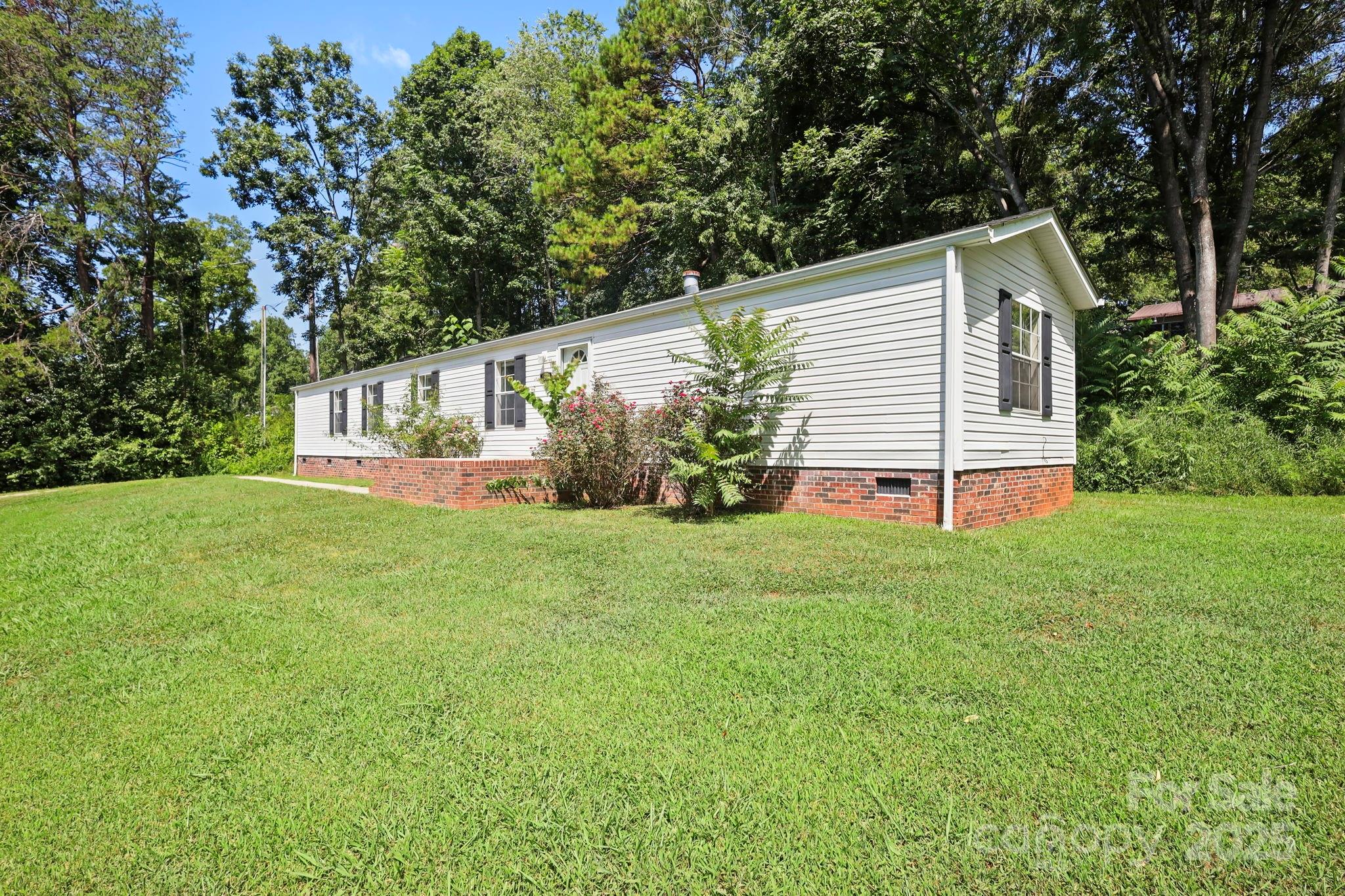 1884 Kensway Drive