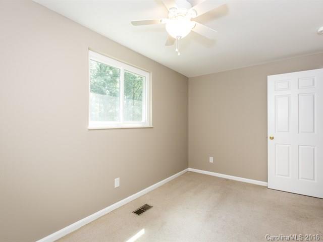 Twelve Oaks - Residential