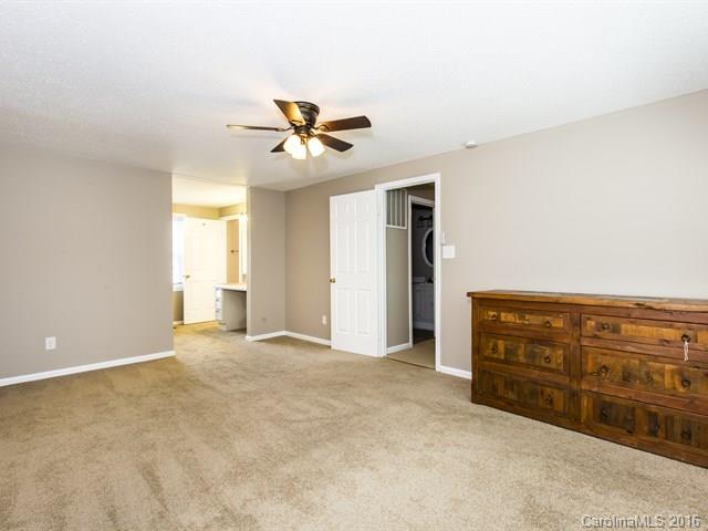 Twelve Oaks - Residential