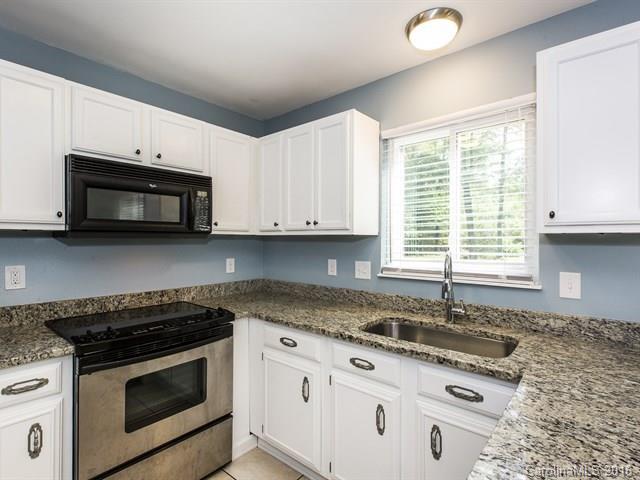 Twelve Oaks - Residential