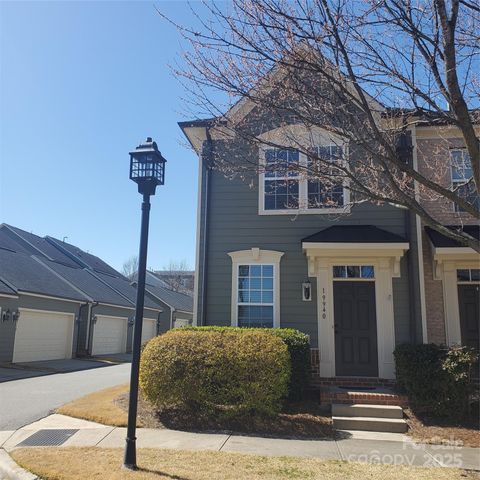 19940 Lamp Lighters Way Cornelius NC 28031
