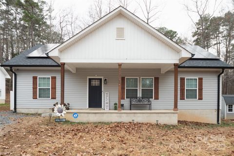 Photo of 1329 Columbus Street, Albemarle, NC 28001 (MLS # 4327711)