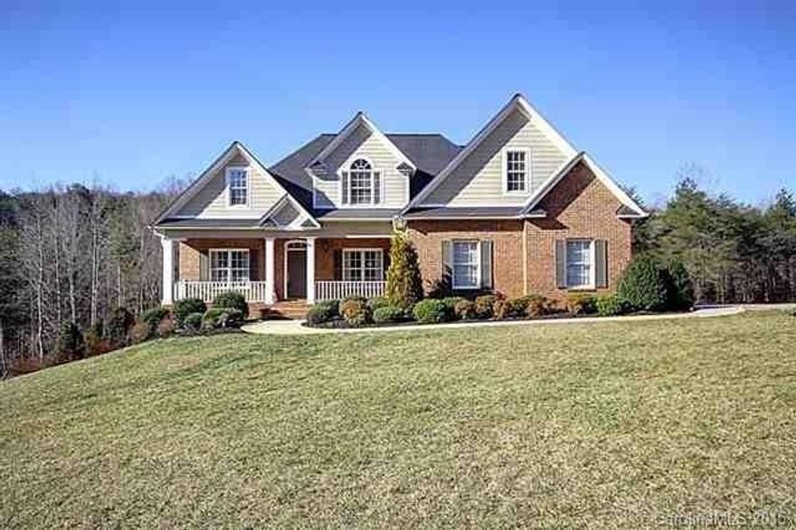 Beautiful master on main level,3 bedrooms upstairs w/ finished bonus room, and finished basement has 2 more rooms that can be used for bedrooms, offices, etc., and full bath. Formal dining room. Kitchen has a pantry, ample cabinets & granite countertops. The breakfast area joins kitchen & opens into the family room. Family room w/ high ceilings, FP & hardwood floors.Kitchen in the basement w/ granite countertops & family room. Patio that is located at the walk out door.