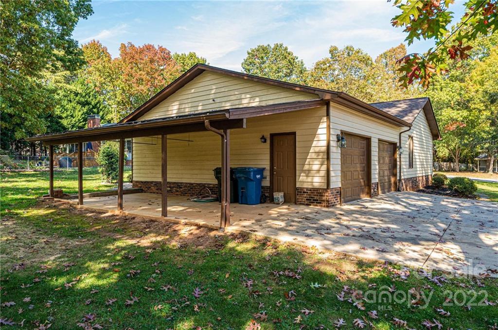 Sandy Pines - Residential