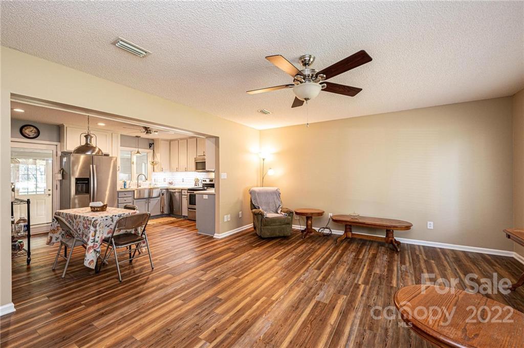 Sandy Pines - Residential