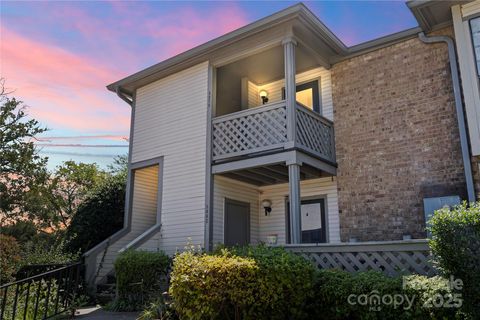 5870 Harris Grove Lane Charlotte NC 28212