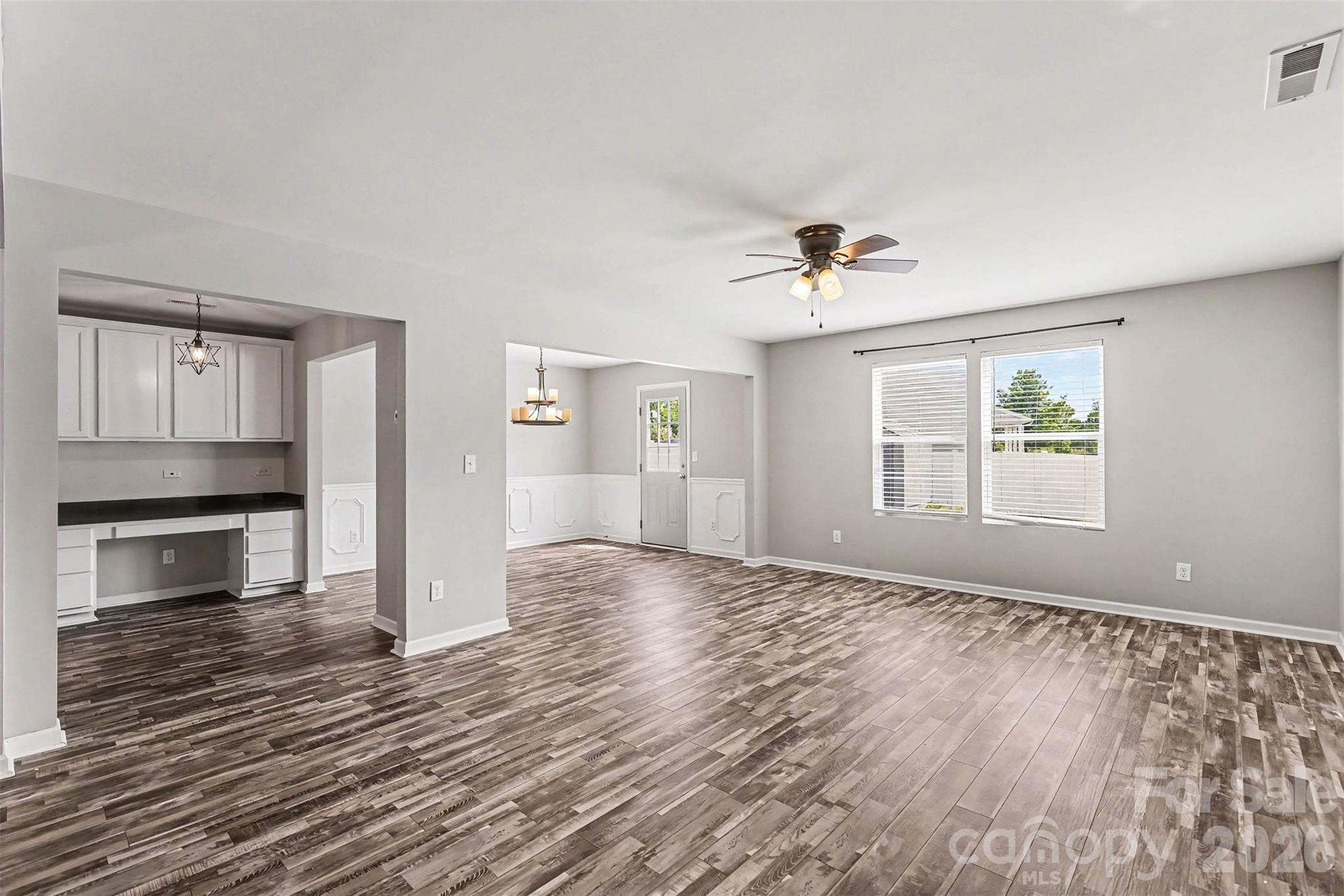 Newport Lakes - Residential