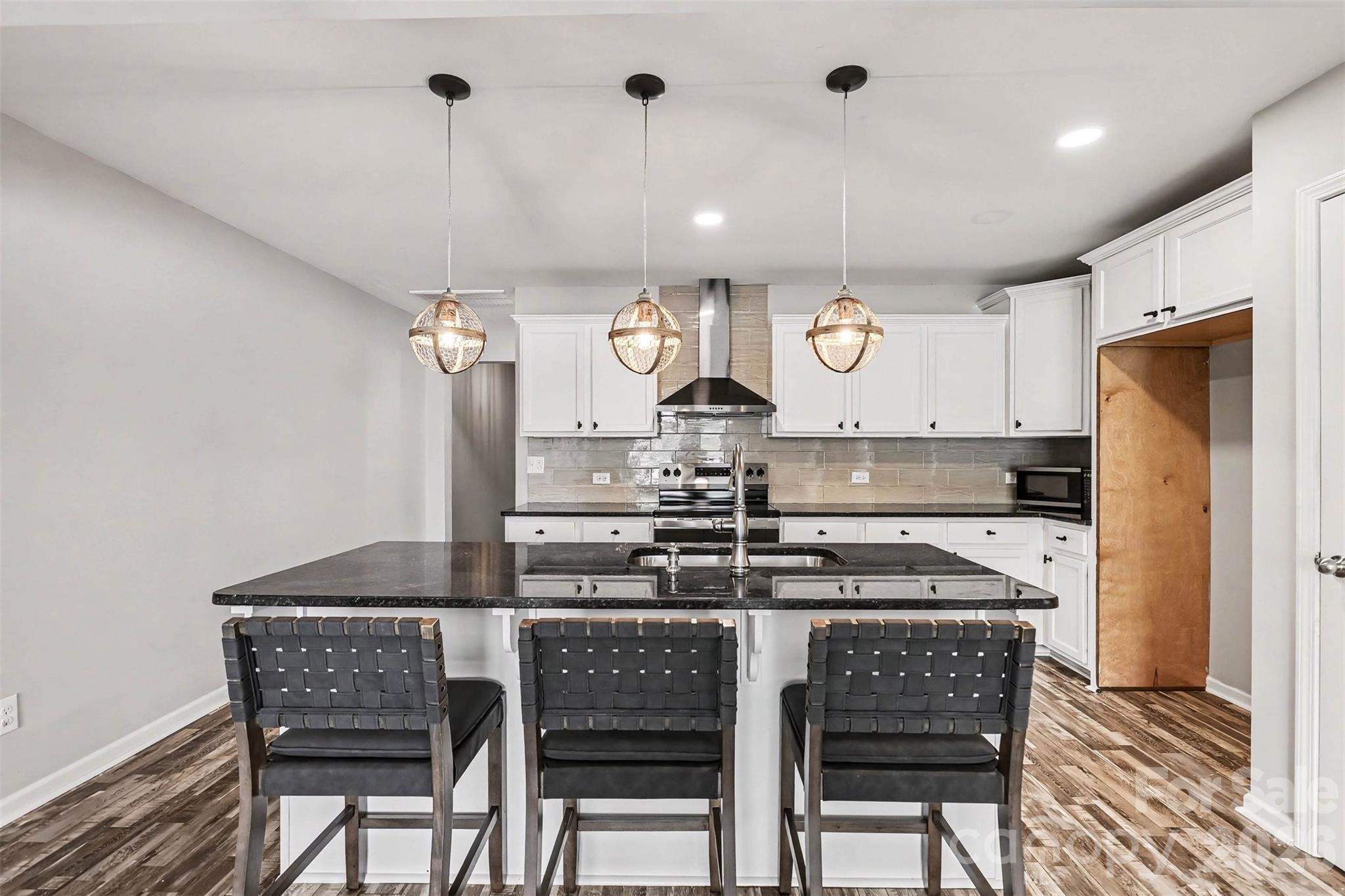 Newport Lakes - Residential