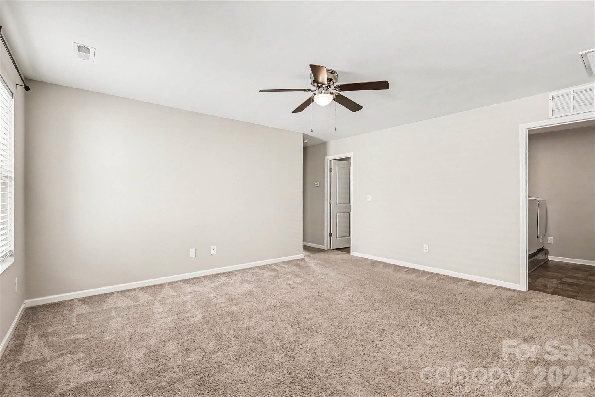 Newport Lakes - Residential