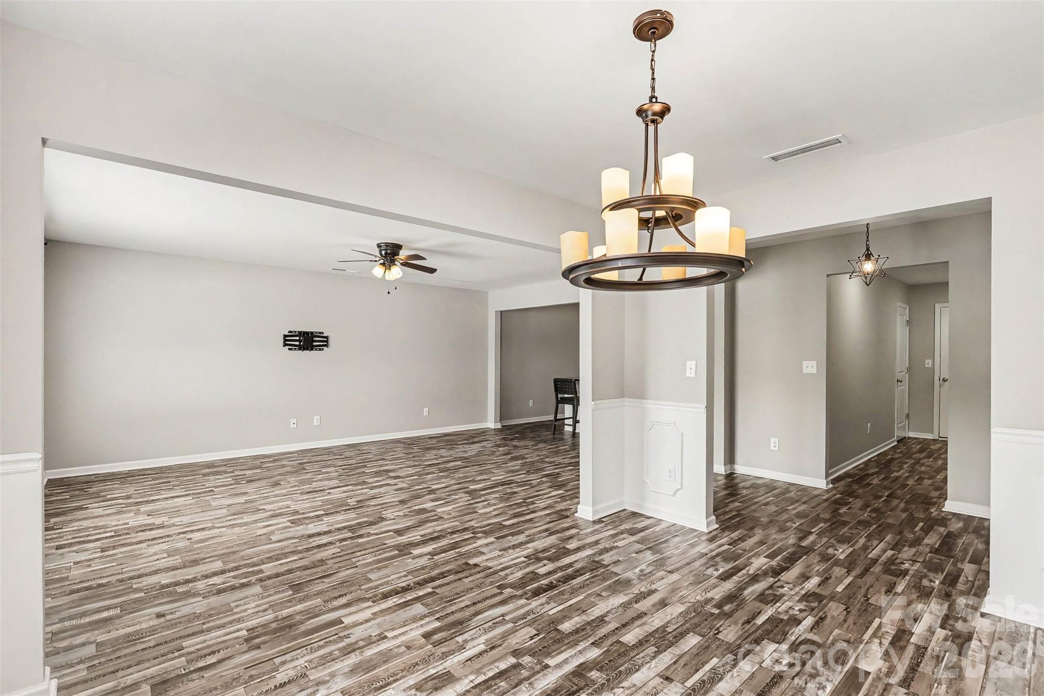 Newport Lakes - Residential