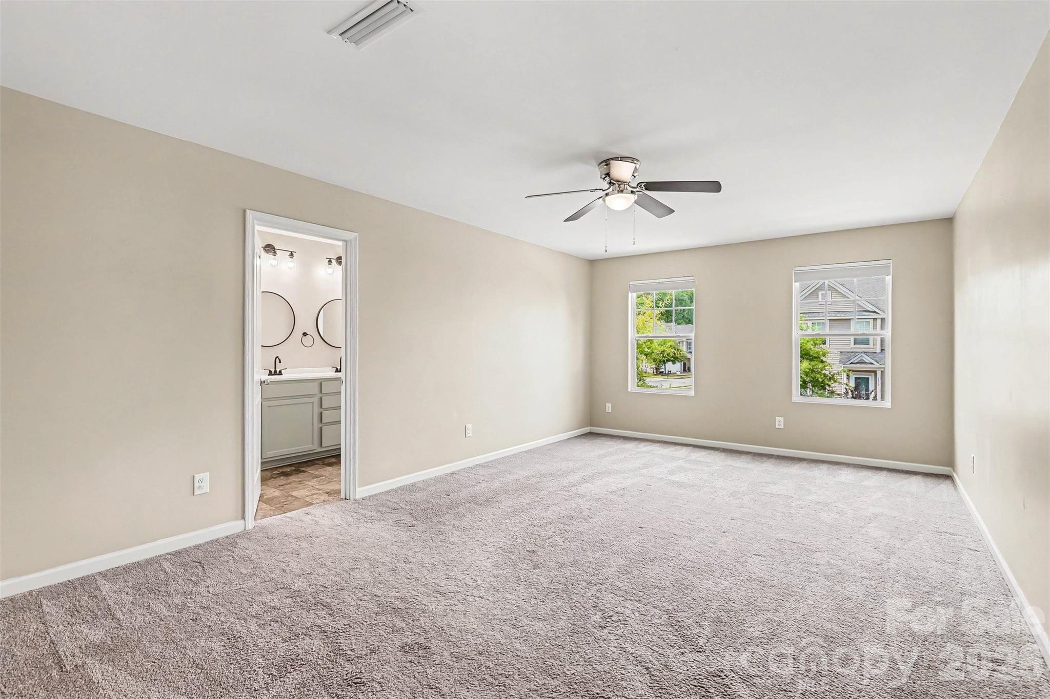 Newport Lakes - Residential