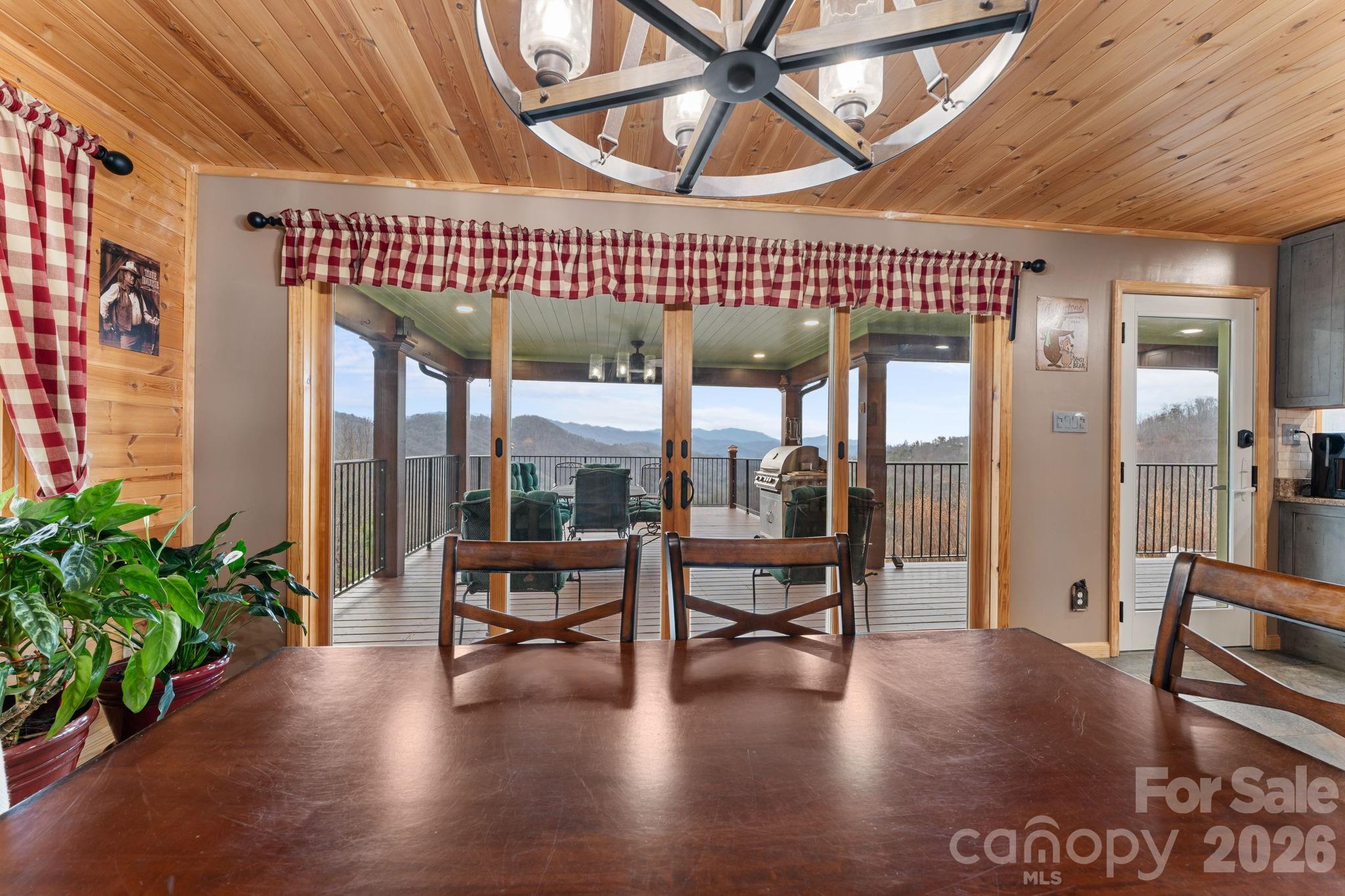 Brush Creek - Residential