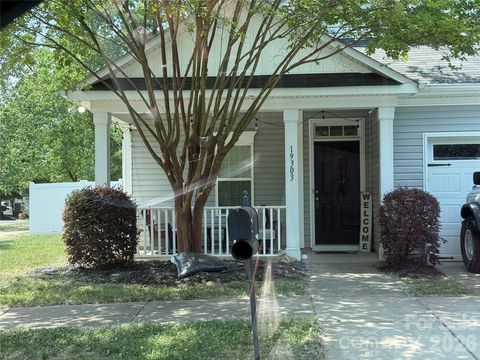 Photo of 19303 Pocono Lane, Cornelius, NC 28031 (MLS # 4379962)