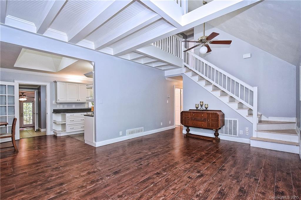 Tega Cay - Residential