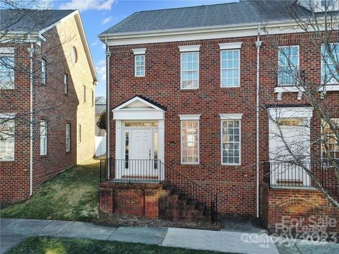 Photo of 630 Old Meeting Way, Davidson, NC 28036 (MLS # 4327926)