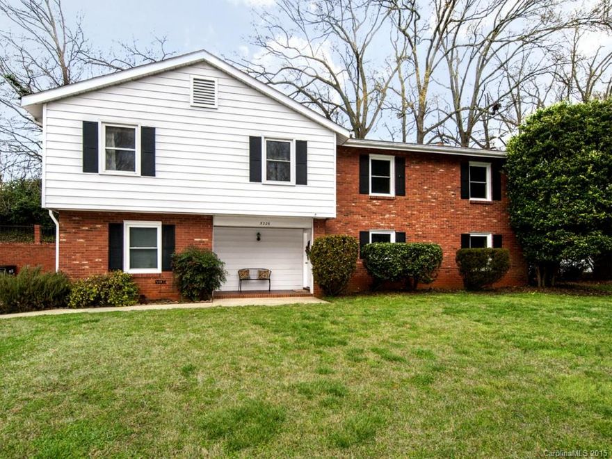 Desirable Madison Park location.  Wonderfully open floorplan accented by hardwood floors throughout the main living areas.  Fresh neutral paint throughout the home.  3 bedrooms on main floor.  Lower level has a large living room and an office or possible 4th bedroom.  Fully fenced back yard.  Newer mechanicals and windows.  2 car, side load garage.  You will love living here!