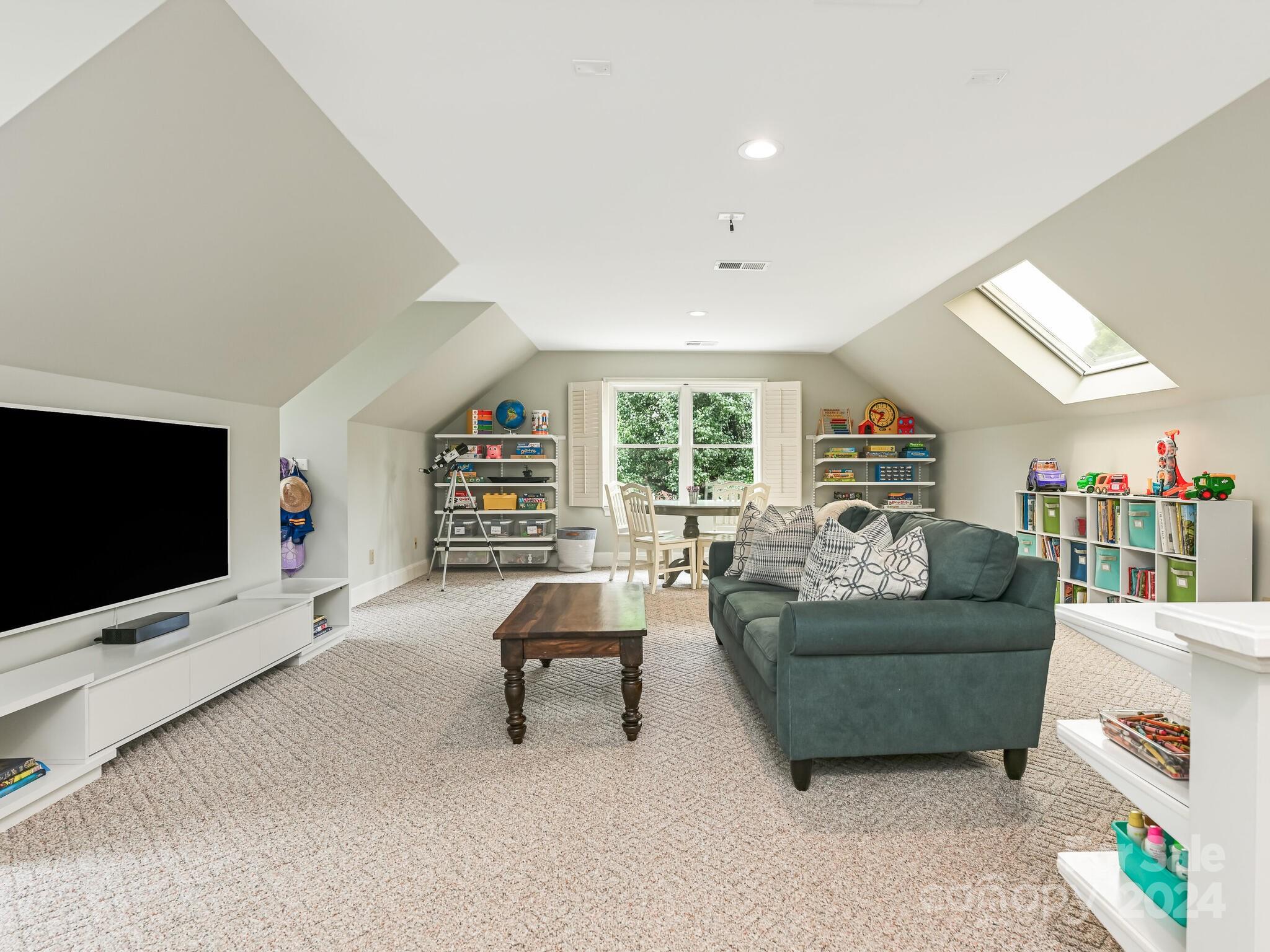 Quail Hollow - Residential