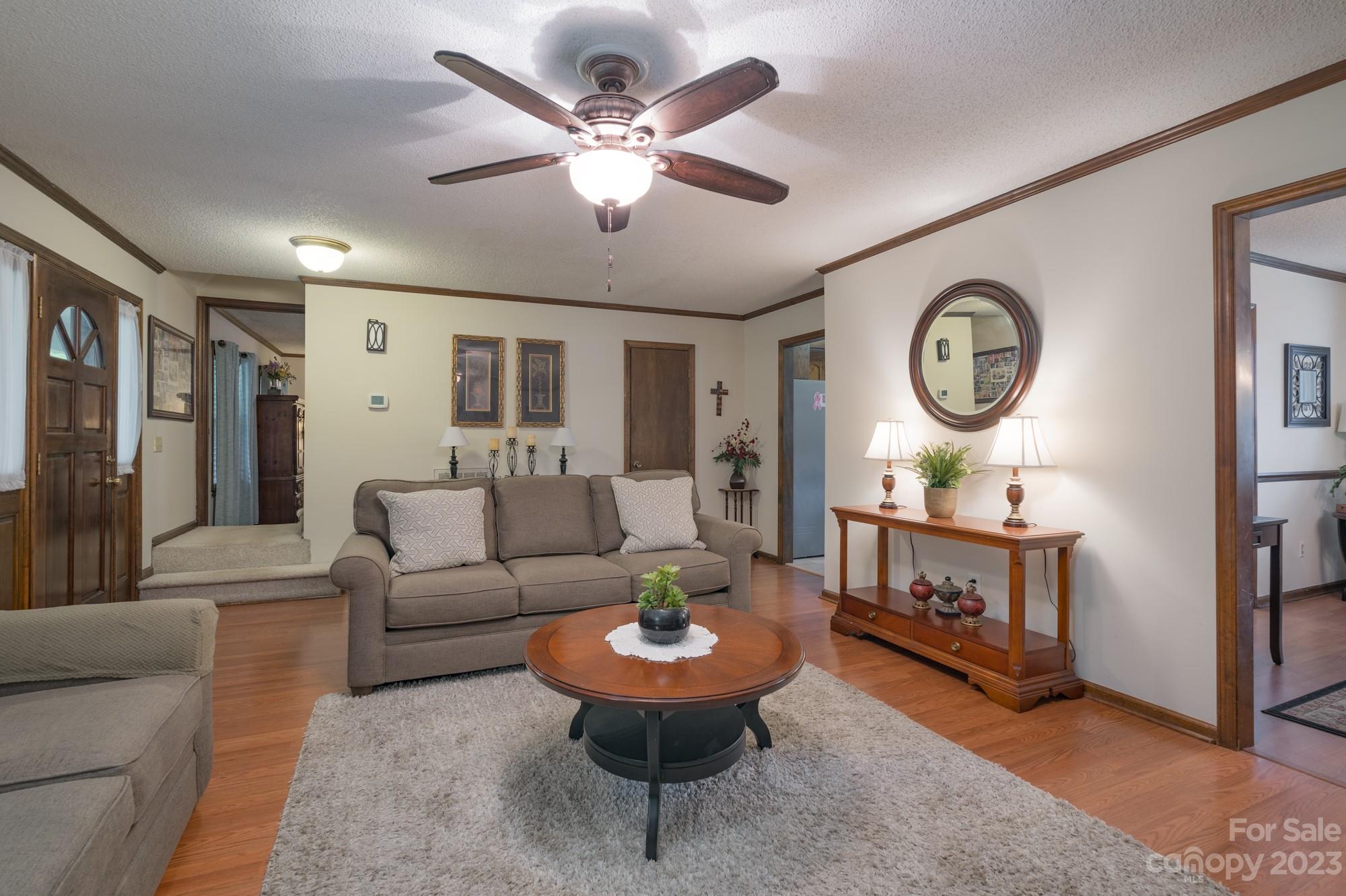 Hickory Hills - Residential