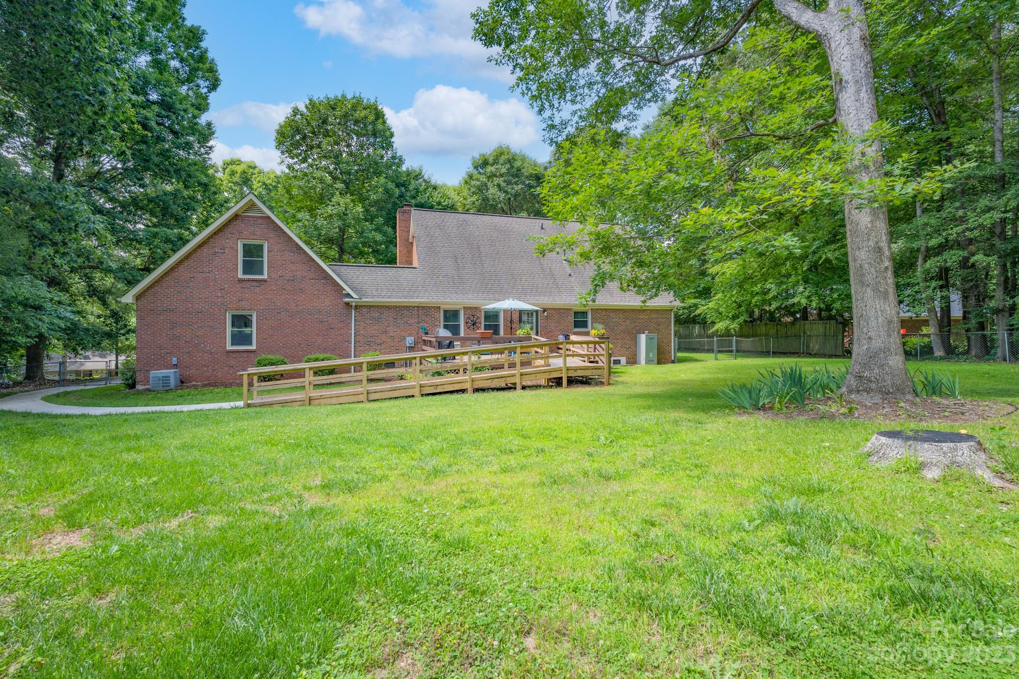 Hickory Hills - Residential