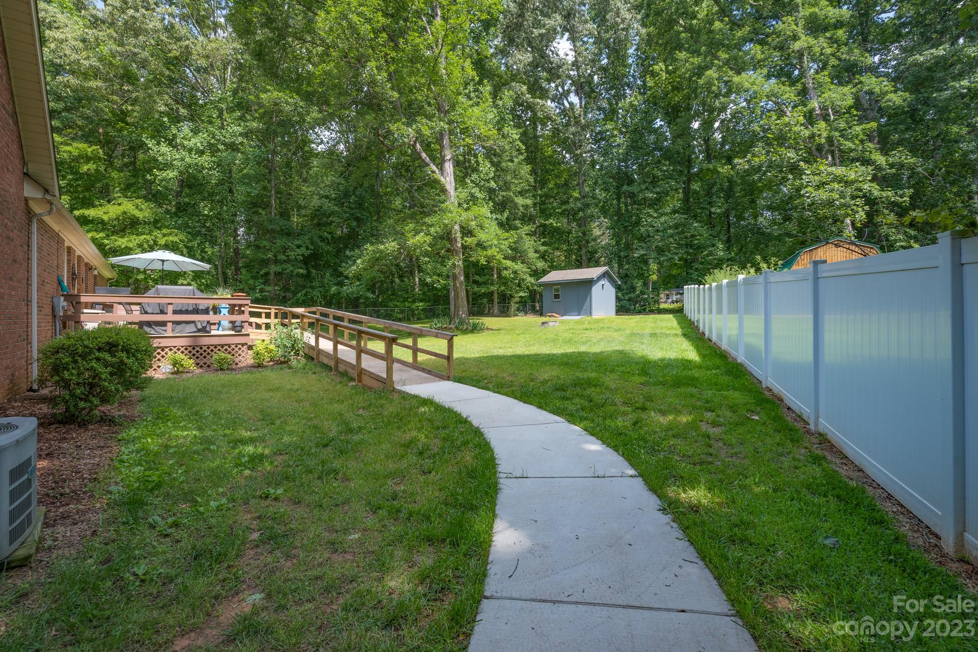 Hickory Hills - Residential