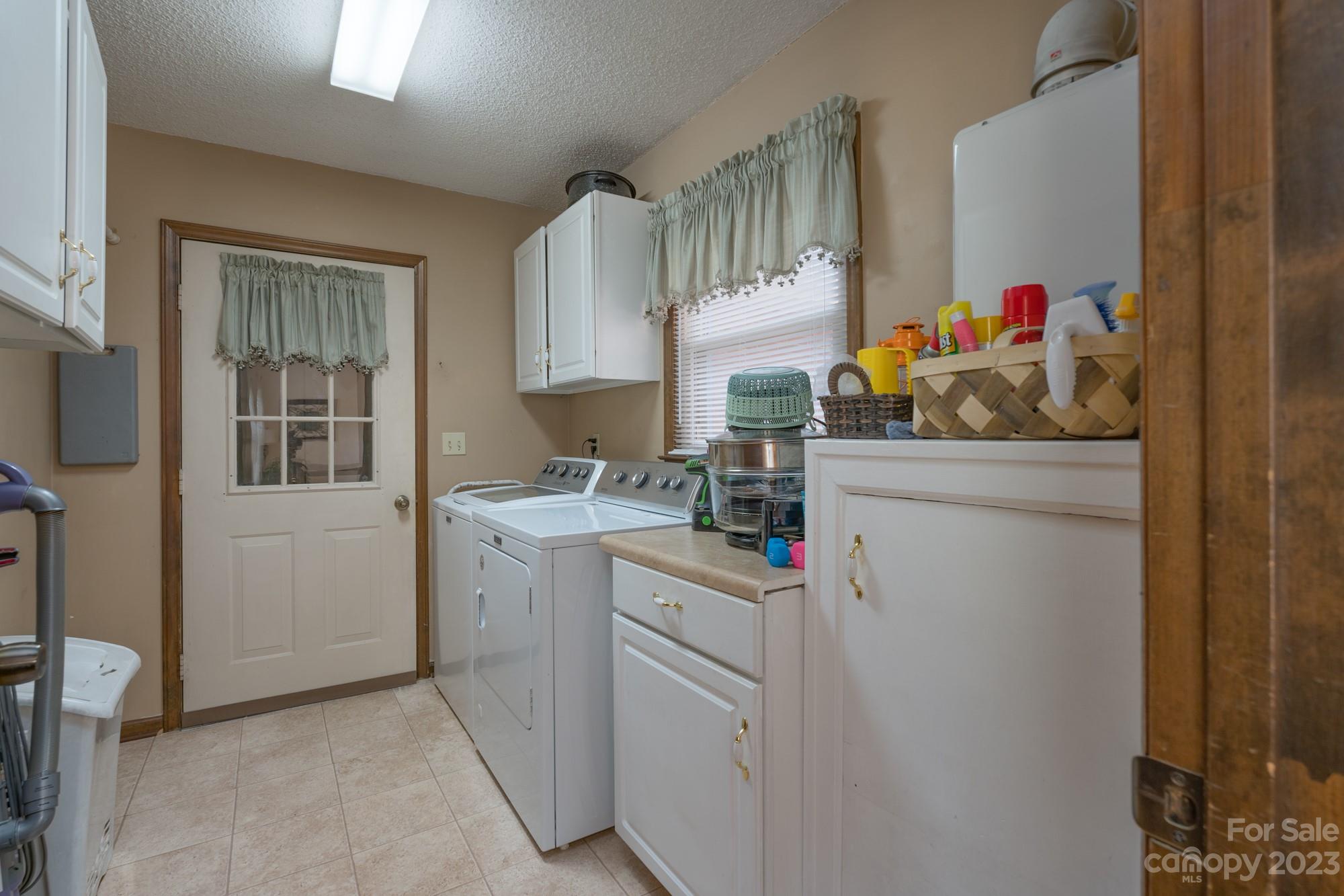 Hickory Hills - Residential