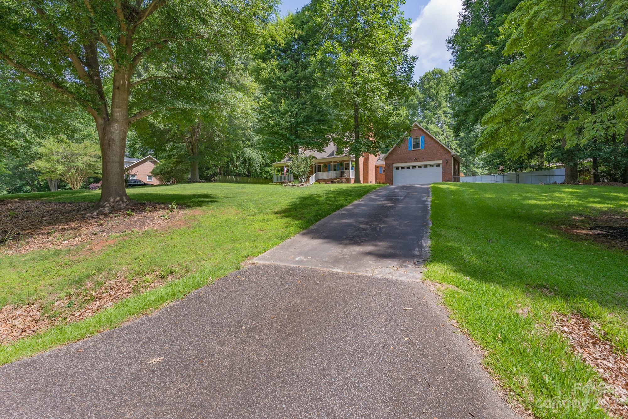 Hickory Hills - Residential