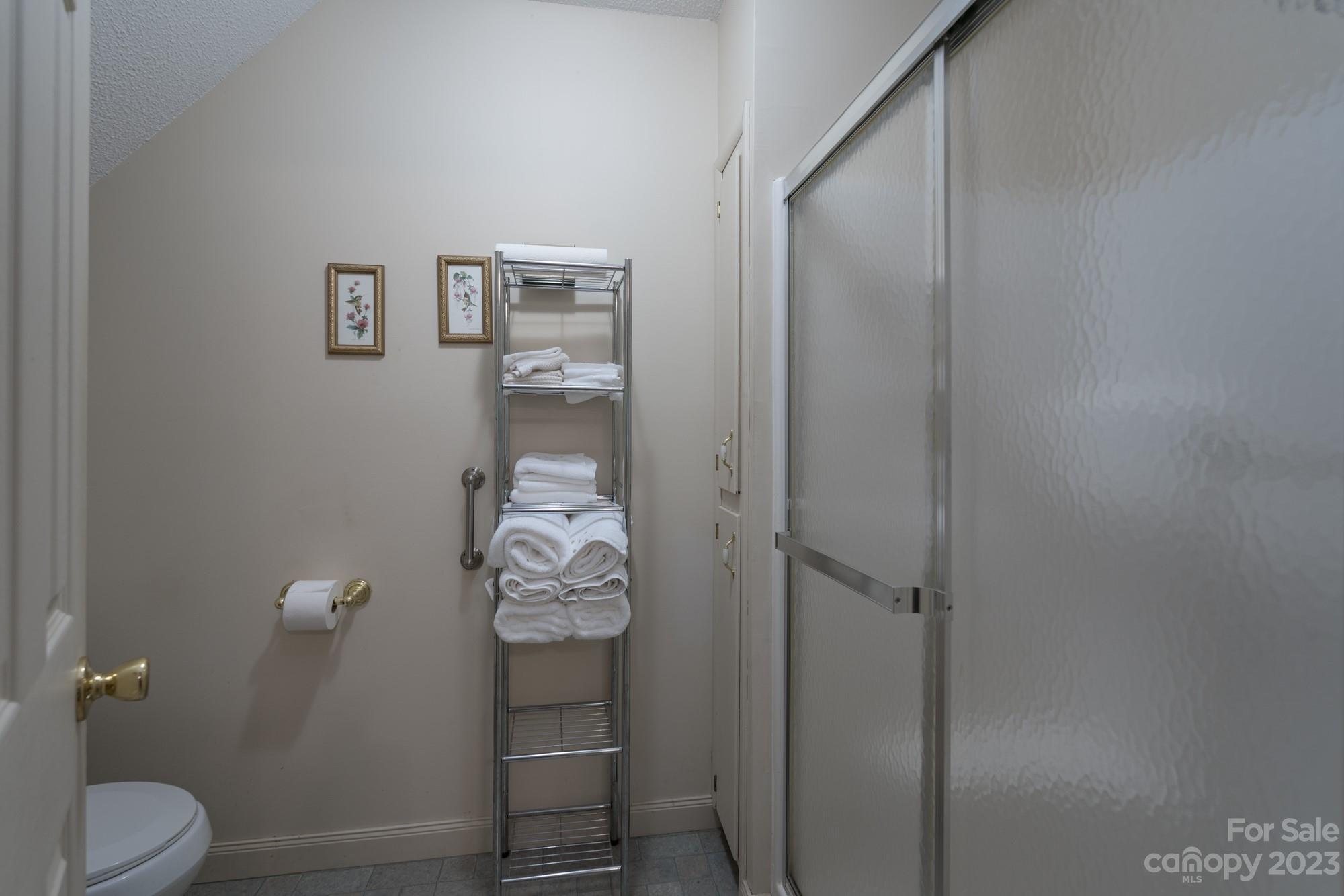 Hickory Hills - Residential