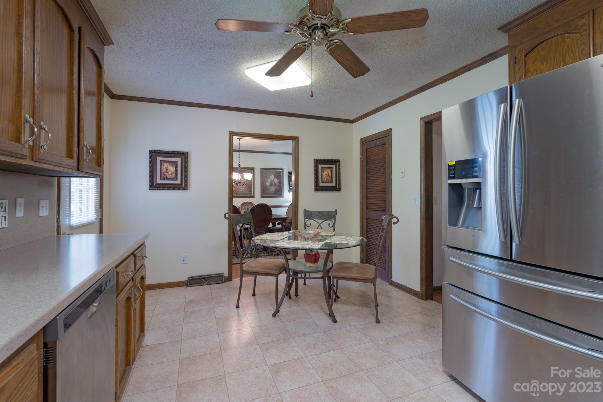 Hickory Hills - Residential