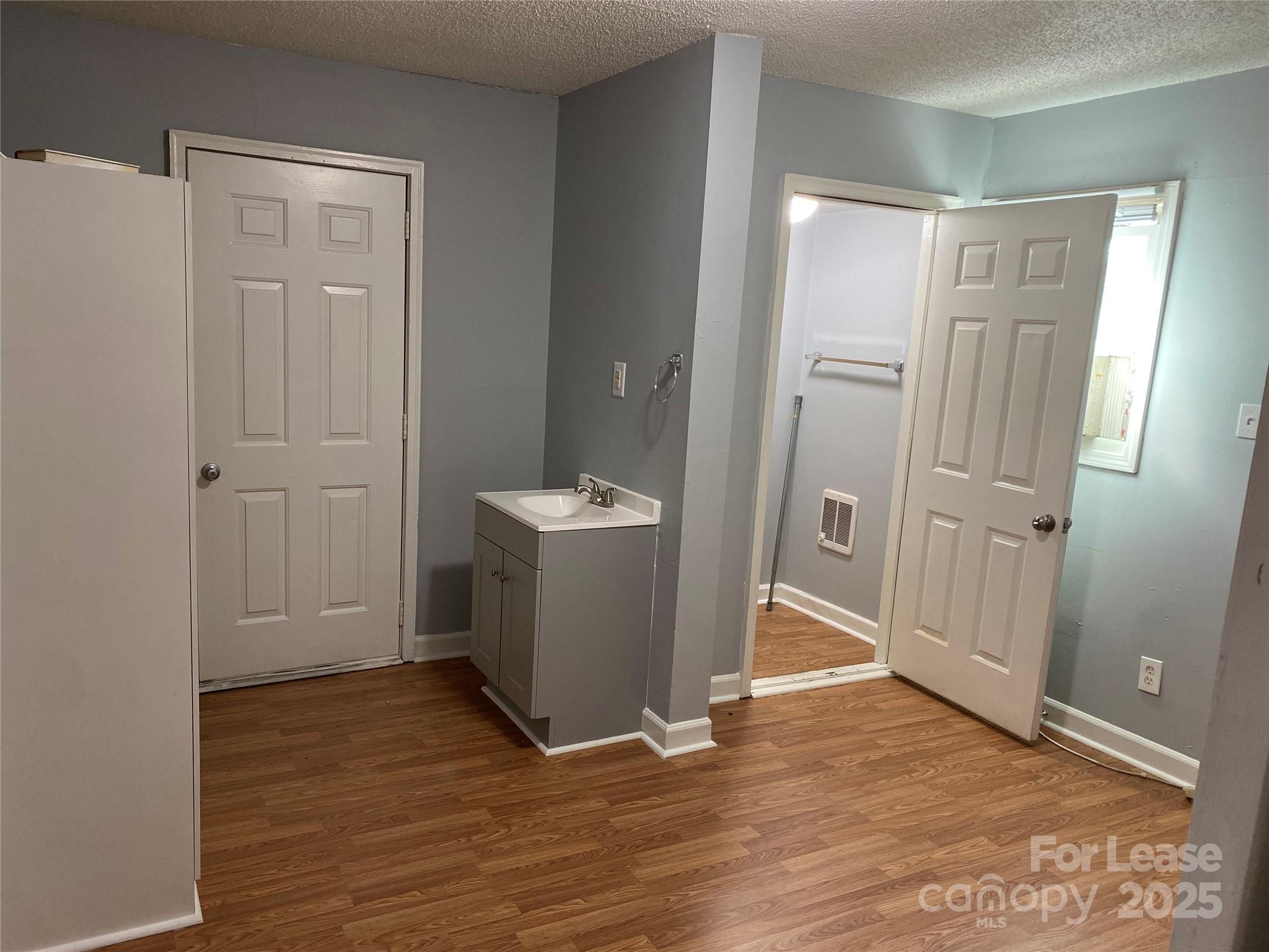 Echo Hills - Residential Lease