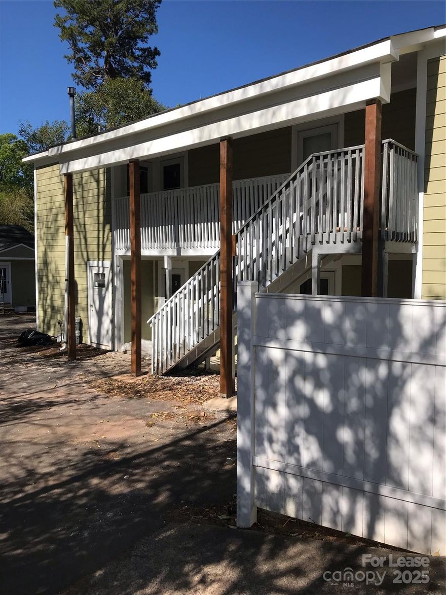 ALL UTILITIES INCLUDED IN RENT! Updated first floor 1 bedroom apartment. Save money on utility deposits! Walking distance to brewery, shops, and public transportation. Minutes from several off-site laundromats.
