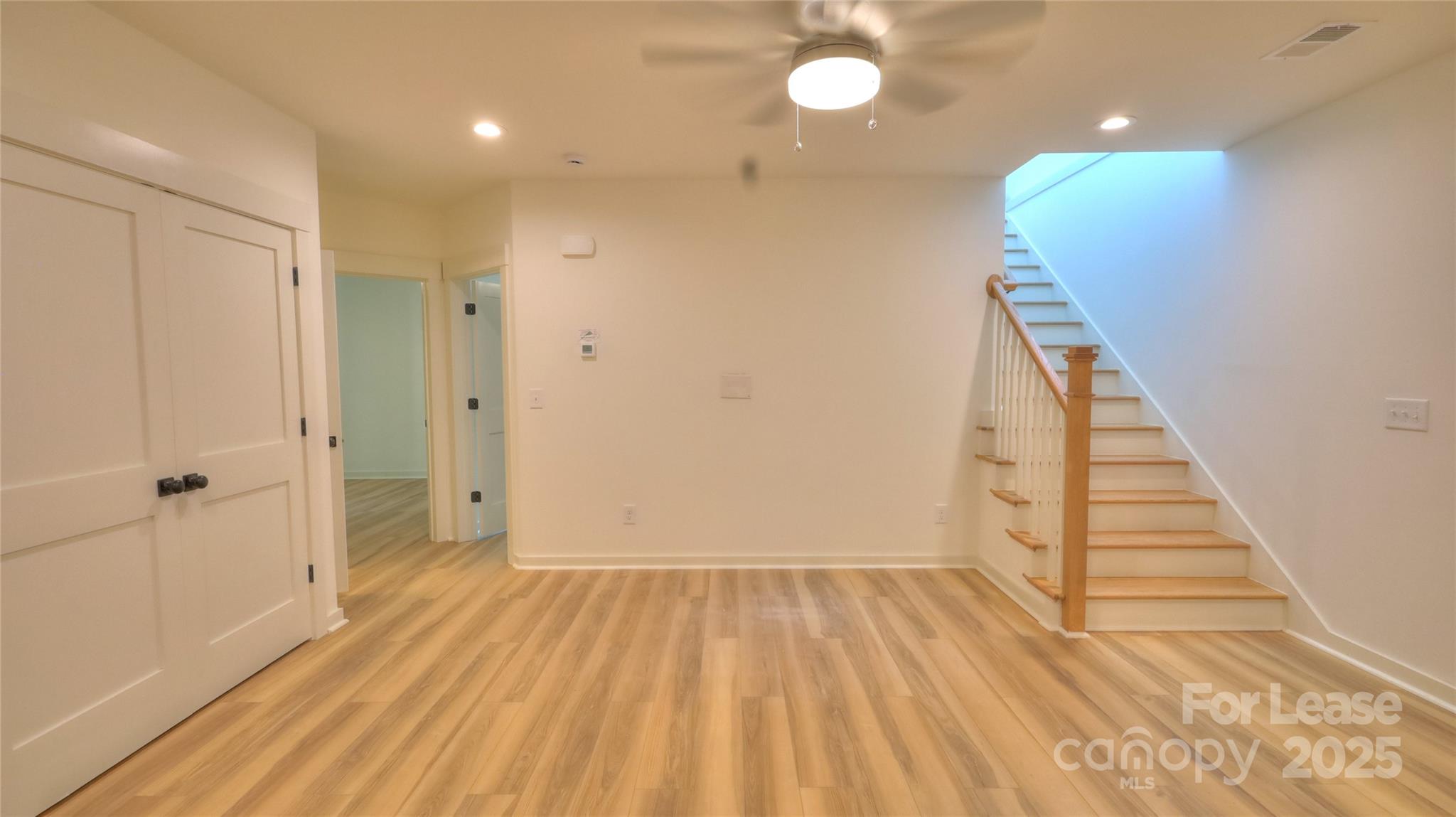 345B W Stewart Avenue