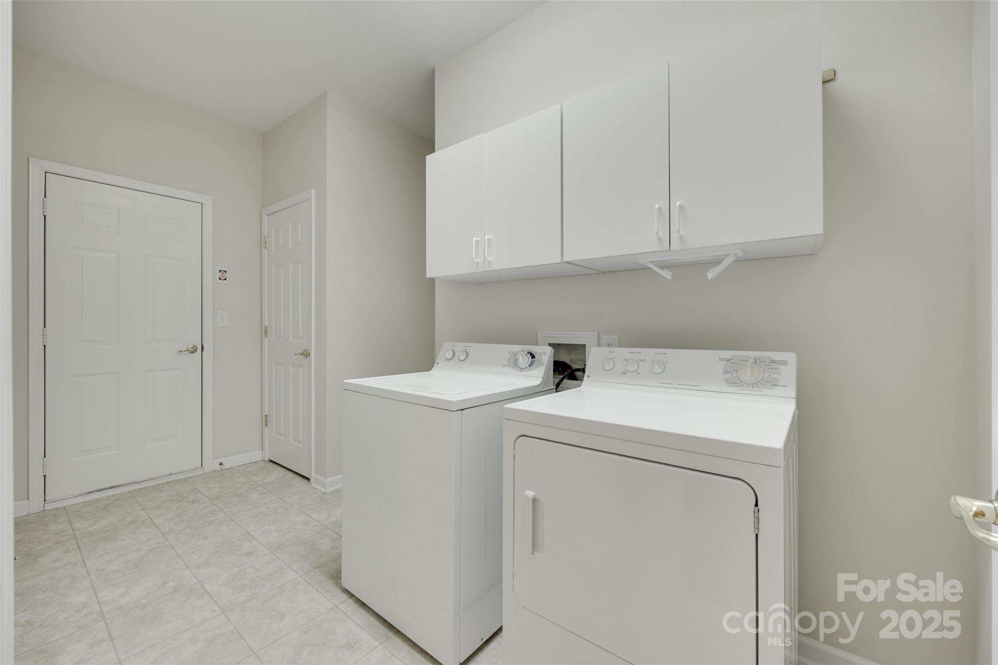 Four Seasons at Gold Hill - Residential