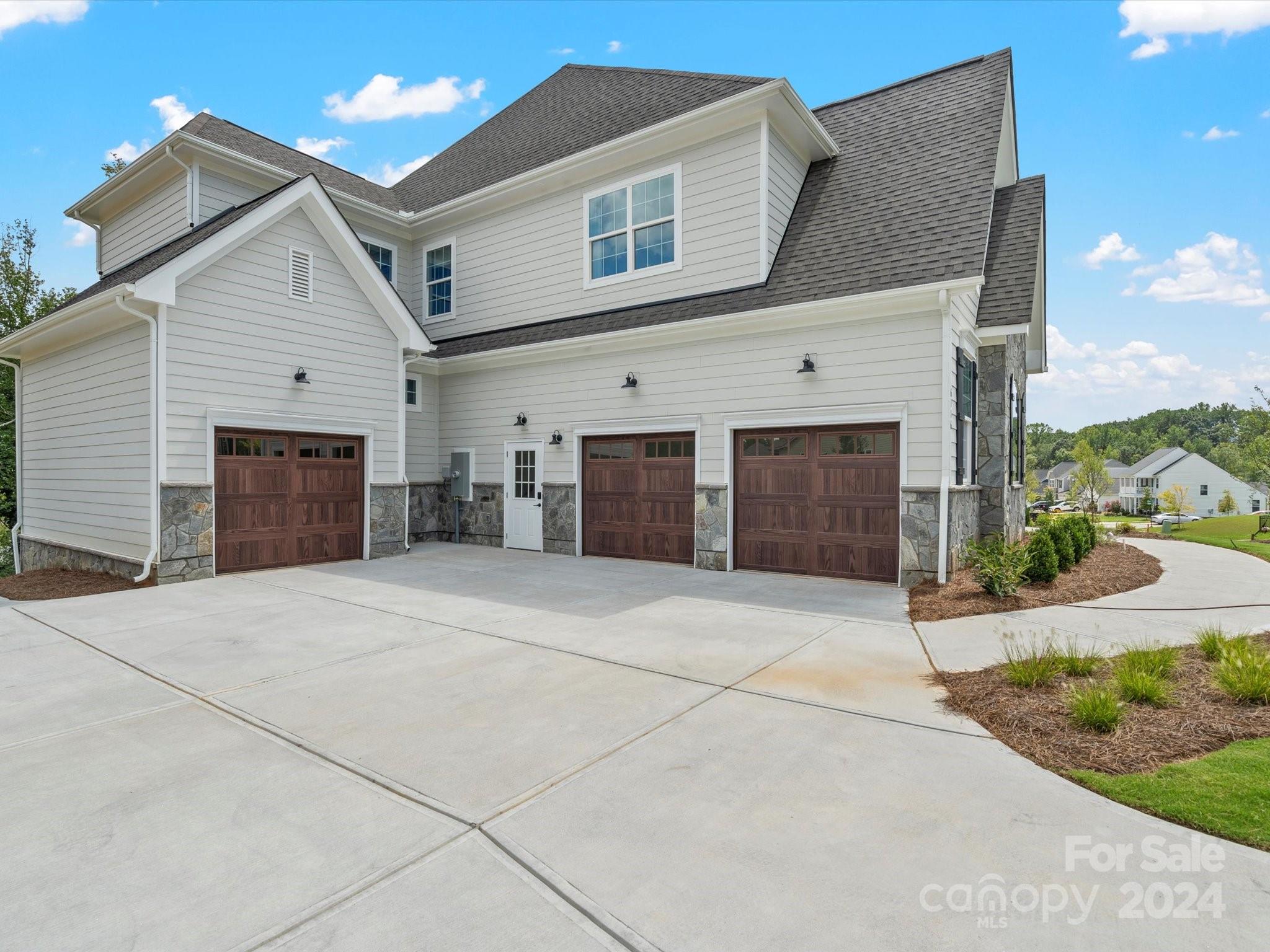 The Vineyards on Lake Wylie - Residential