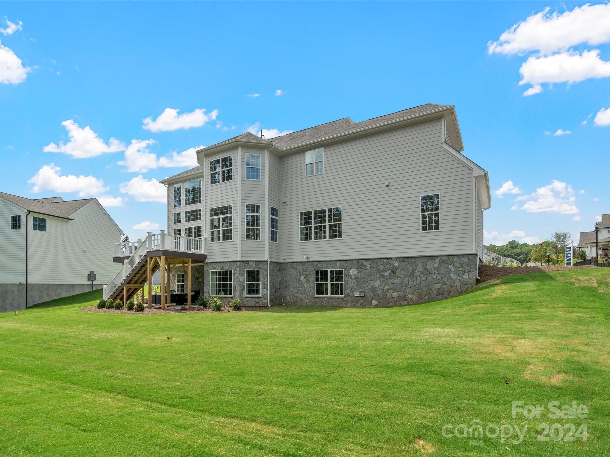 The Vineyards on Lake Wylie - Residential