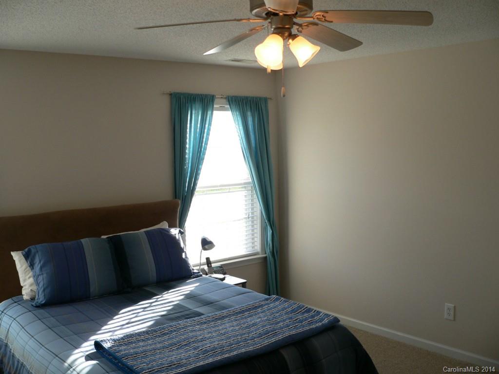 Hallmark Glen - Residential