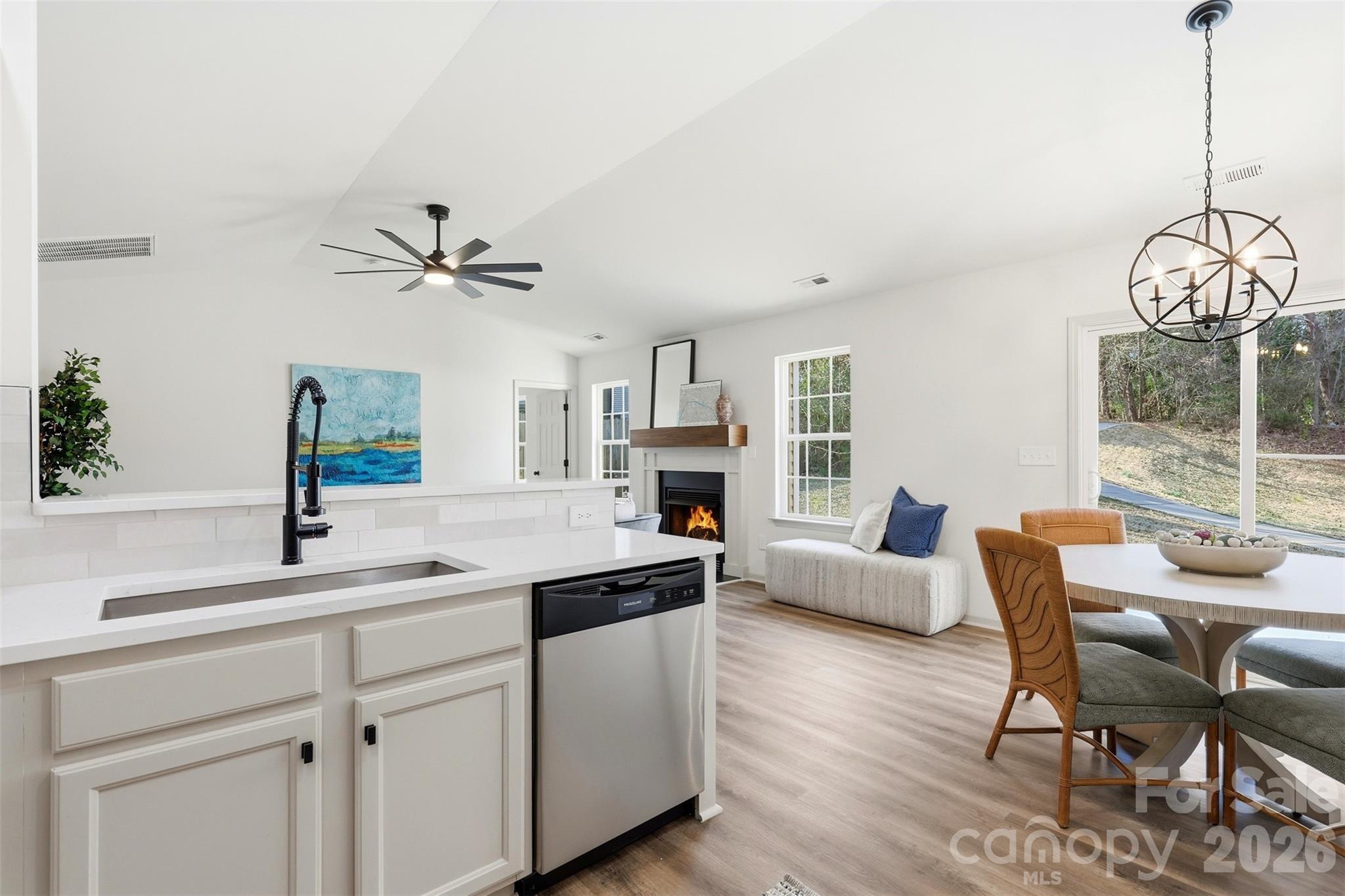 Hammond Lake - Residential